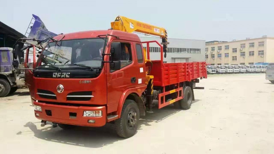 東風(fēng)福瑞卡隨車吊