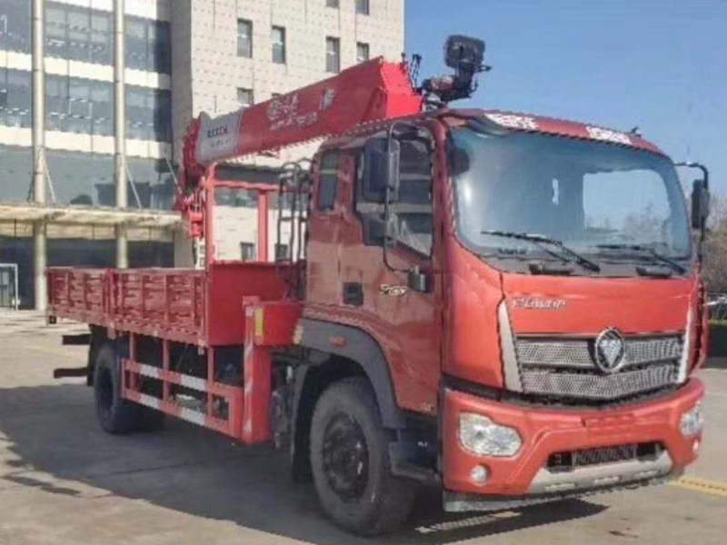 國(guó)六福田瑞沃隨車吊（8噸）