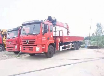 東風(fēng)錦程后八輪隨車吊底盤，配長興12噸吊機，價格，多少錢？廠家報價