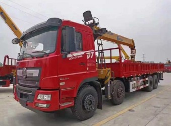 東風(fēng)D7前四后八隨車吊，配石煤12，14，16噸吊機多少錢？